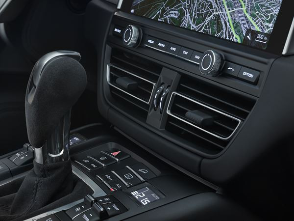Le SUV sportif Porsche Macan s'offre un design revisité