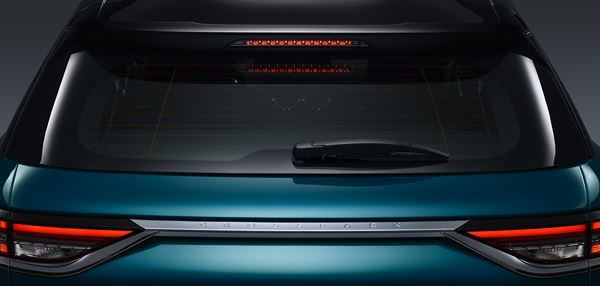 Le SUV urbain DS 3 Crossback adopte un style sculptural