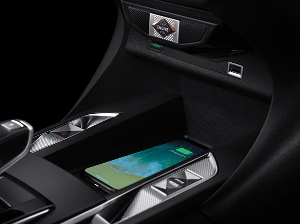 Le SUV urbain DS 3 Crossback adopte un style sculptural