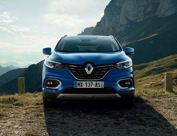 Le Renault Kadjar affiche une calandre élargie avec des inserts chromés