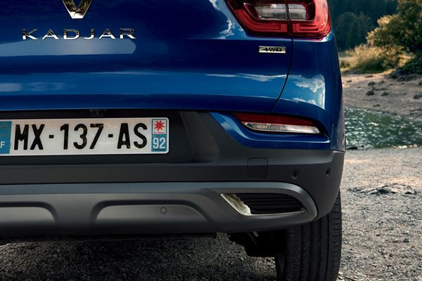 Le Renault Kadjar affiche une calandre élargie avec des inserts chromés
