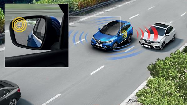 Le Renault Kadjar affiche une calandre élargie avec des inserts chromés
