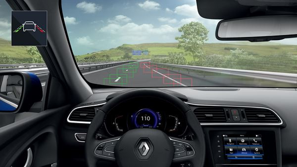 Le Renault Kadjar affiche une calandre élargie avec des inserts chromés