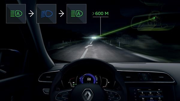 Le Renault Kadjar affiche une calandre élargie avec des inserts chromés
