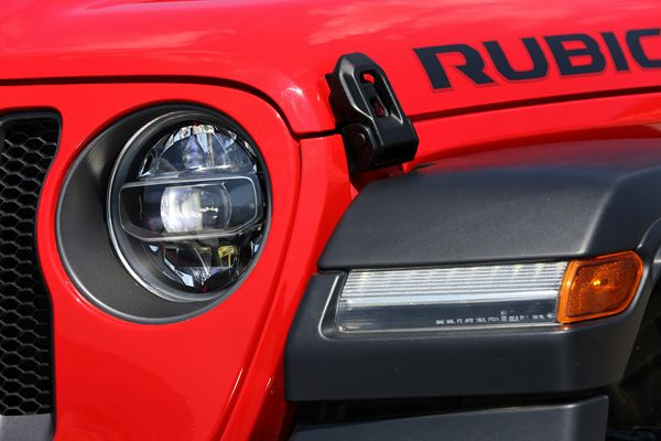 Jeep Wrangler : un 4x4 compact aux capacités de franchissement élevées