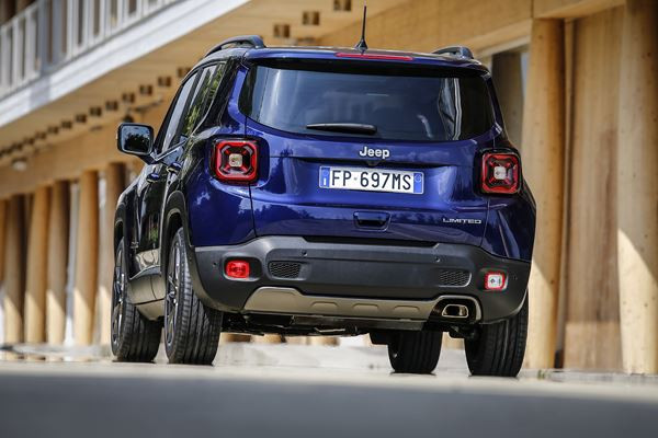 Jeep Renegade : un SUV urbain américain au design caractéristique