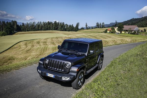 Jeep Wrangler Unlimited: un authentique tout-terrain Jeep découvrable