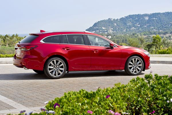 Mazda 6 Wagon: un break de taille intermédiaire mature