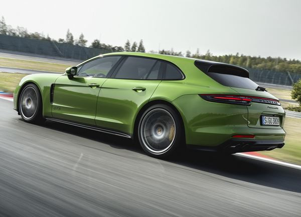 La Porsche Panamera Sport Turismo GTS reçoit un moteur V8 biturbo de 460 ch