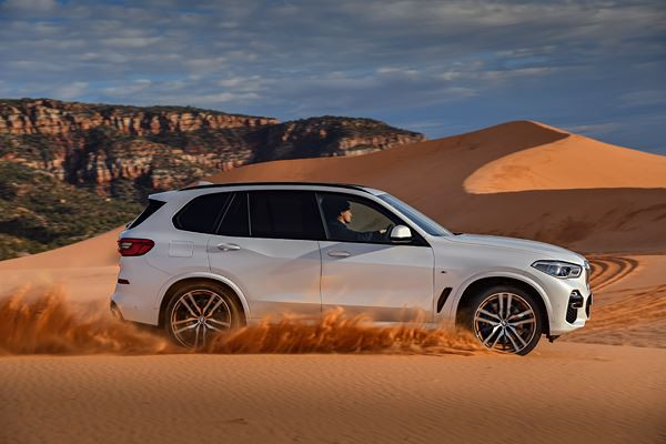 BMW X5: un grand SUV luxueux à l'allure imposante