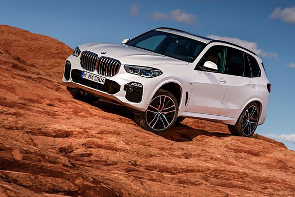 BMW X5: un grand SUV luxueux à l'allure imposante