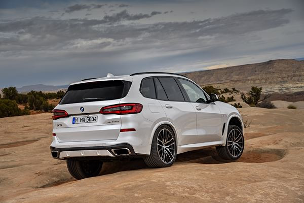 BMW X5: un grand SUV luxueux à l'allure imposante