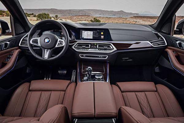 BMW X5: un grand SUV luxueux à l'allure imposante