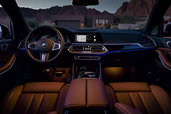 BMW X5: un grand SUV luxueux à l'allure imposante