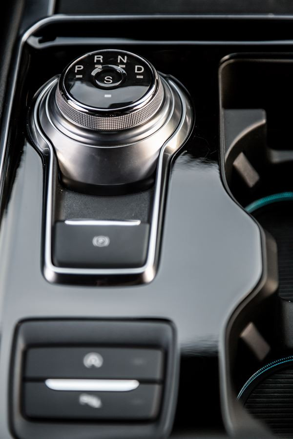 Ford Edge: un grand SUV avancé technologiquement