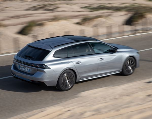 Peugeot 508 SW : un break de taille intermédiaire à la silhouette basse