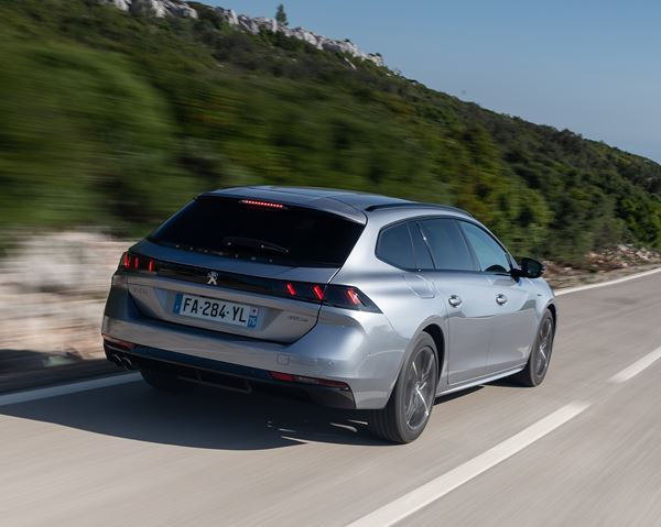 Peugeot 508 SW : un break de taille intermédiaire à la silhouette basse