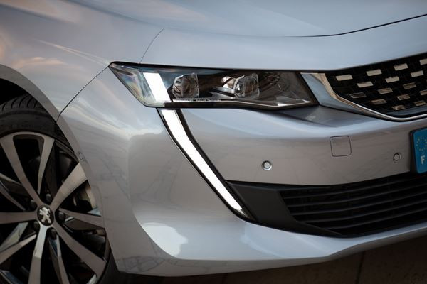 Peugeot 508 SW : un break de taille intermédiaire à la silhouette basse