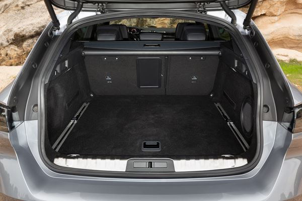 Peugeot 508 SW : un break de taille intermédiaire à la silhouette basse
