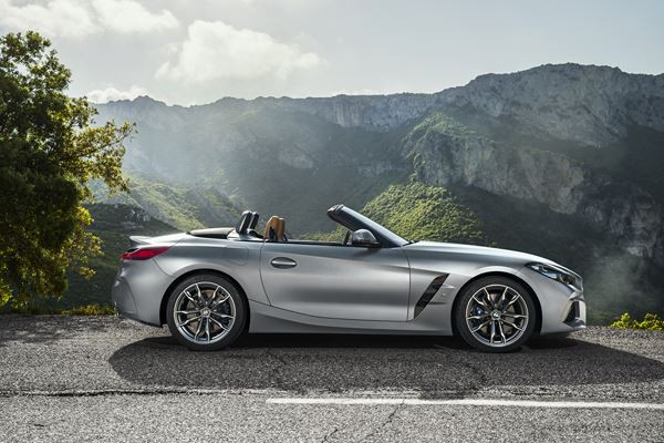 Le roadster BMW Z4 réinterprète les codes du roadster traditionnel