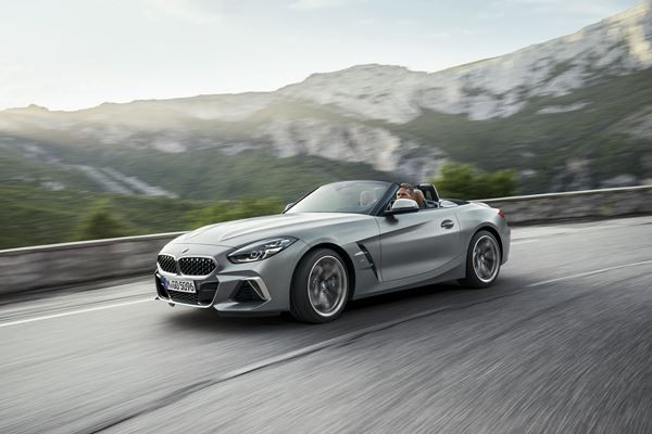 Le roadster BMW Z4 réinterprète les codes du roadster traditionnel