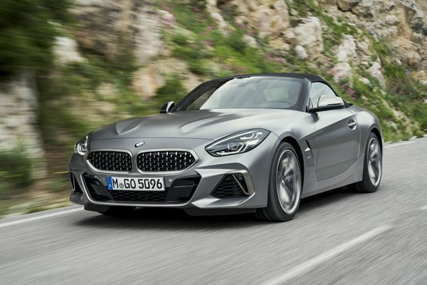 Le roadster BMW Z4 réinterprète les codes du roadster traditionnel