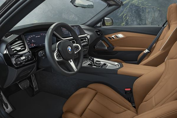 Le roadster BMW Z4 réinterprète les codes du roadster traditionnel