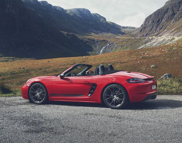 La Porsche 718 Boxster T offre une expérience de conduite intense