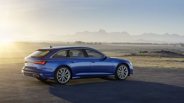 L'Audi A6 Avant embarque un large éventail de fonctions d’aide à la conduite