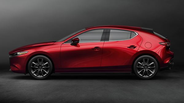 La Mazda 3 cinq portes se projette vers le premium