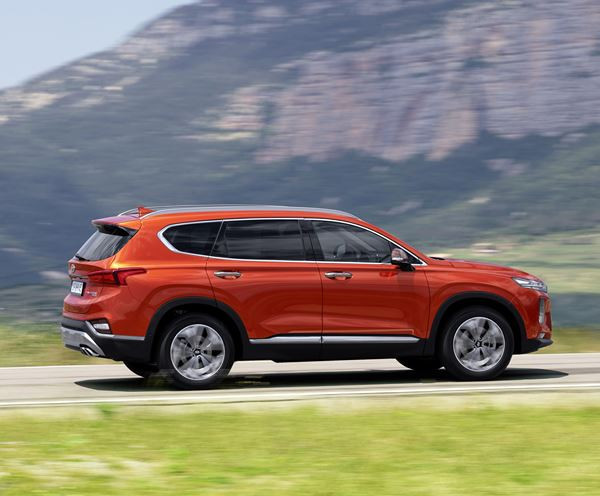 Hyundai Santa Fe: un grand SUV doté de technologies de sécurité avancées