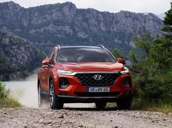 Hyundai Santa Fe: un grand SUV doté de technologies de sécurité avancées