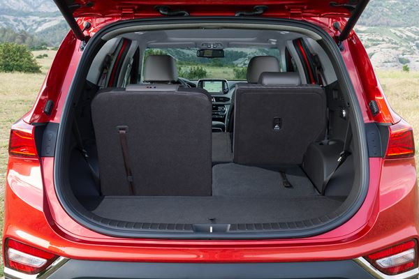 Hyundai Santa Fe: un grand SUV doté de technologies de sécurité avancées