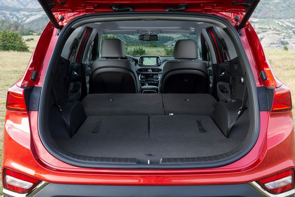 Hyundai Santa Fe: un grand SUV doté de technologies de sécurité avancées