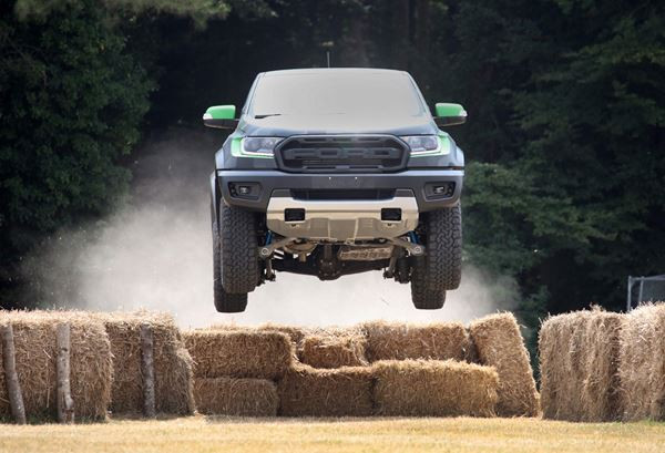 Le pick-up Ford Ranger Raptor propose des prestations hors-normes