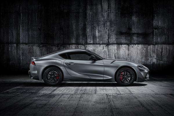 La Toyota GR Supra embarque les équipements essentiels à la conduite