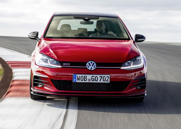 La Volkswagen Golf GTI TCR adaptée à la route dérive du sport automobile