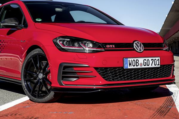 La Volkswagen Golf GTI TCR adaptée à la route dérive du sport automobile