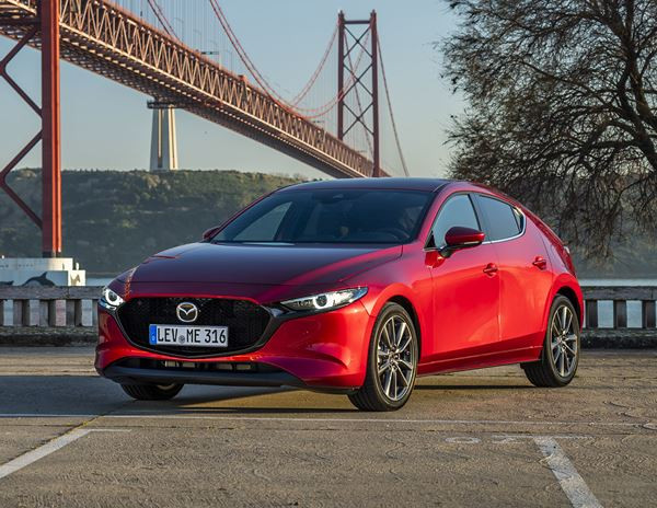 La Mazda 3 monte en gamme