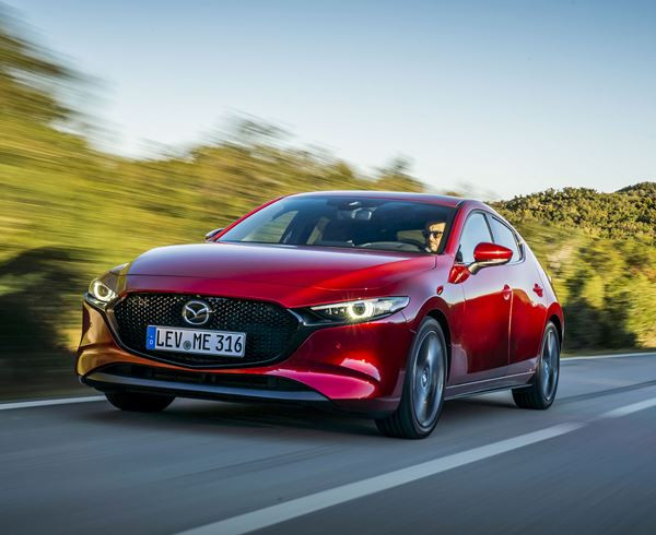 La Mazda 3 monte en gamme