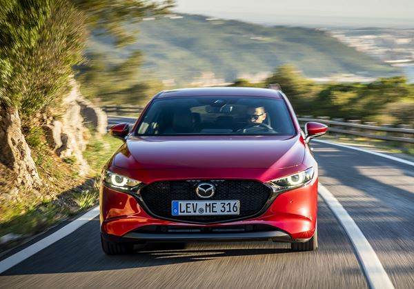La Mazda 3 monte en gamme