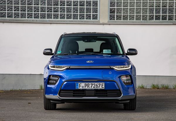 Kia e-Soul : un crossover urbain électrique doté d’une autonomie de 452 km