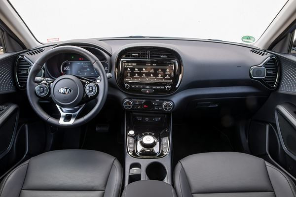 Kia e-Soul : un crossover urbain électrique doté d’une autonomie de 452 km