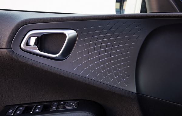 Kia e-Soul : un crossover urbain électrique doté d’une autonomie de 452 km