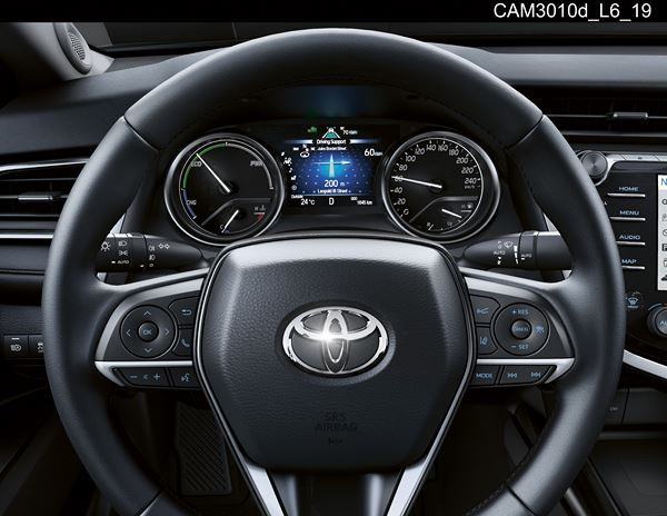 La berline tricorps Toyota Camry hybride-électrique se relance en Europe