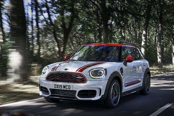 Le MINI John Cooper Works Countryman embarque un deux litres turbo de 306 ch