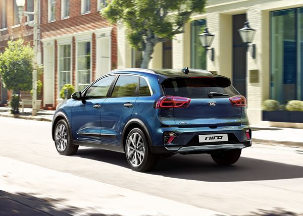 Le crossover Kia Niro hybride au design extérieur repensé arrive