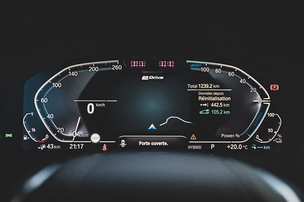La berline de luxe revisitée BMW Série 7 affiche un caractère affirmé