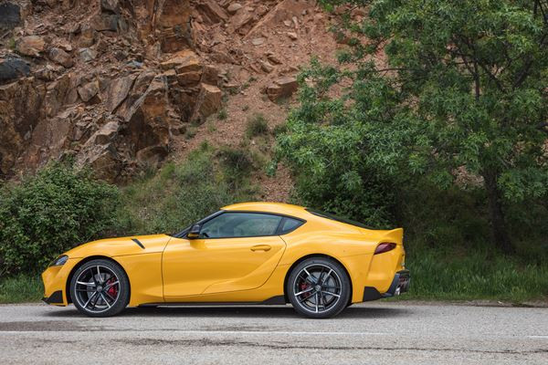 Toyota GR Supra: un coupé sportif biplace propulsé par un six cylindres de 340 ch