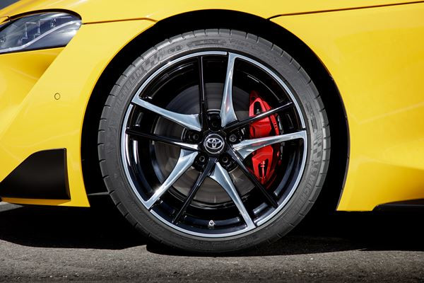 Toyota GR Supra: un coupé sportif biplace propulsé par un six cylindres de 340 ch